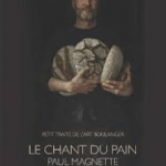Après de longues années de recherche Paul Magnette, nous propose un livre qui rend accessible les connaissances et les gestes de la boulangerie à tous. Pour commencer l'auteur parle des ingrédients principaux, leur histoire, comment les choisir et les utilise au mieux. Puis les 10 étapes de fabrications expliqué en détail avec des photos et des pas à pas. Vient ensuite le levain, comment le préparer, le conserver, les différents types... Puis les recettes en 3 chapitres : Les pains à la levure : pain platine, pain de campagne sur poolish, bâtard... ; Les pains au levain liquide : pita, fougasse, bun... ; Les pains de pur levain : pain aux graines, pain italien, tourte de seigle... Et pour finir le pain sans gluten, comment déguster le pain et le conserver. En bonus quelques adresses de farine bio de meule en France et Belgique.