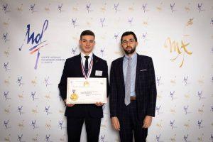 Lire la suite à propos de l’article Concours MAF – Cérémonie de remise des récompenses pour un élève du lycée Théodore Monod d&rsquo;Antony