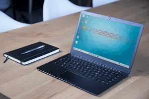 Lire la suite à propos de l’article Un ordinateur portable offert aux lycéens du réseau de l&rsquo;EHV. Mise en route, dépannage…