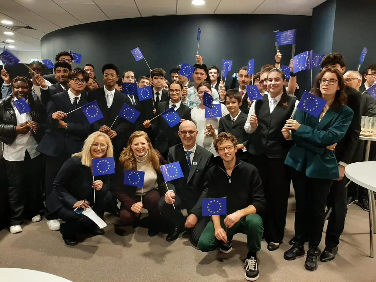 Lire la suite à propos de l’article Inauguration d’Europa Expérience à Paris : Rencontres au sommet !